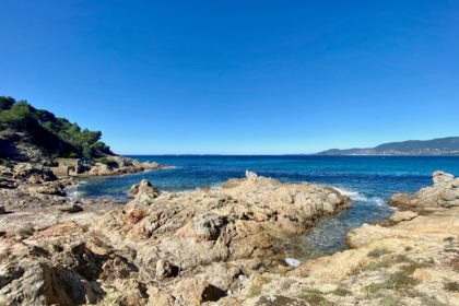 la croix valmer,saint tropez,sentier du littoral,la pinède plage,le château de valmer,marche,hike,méditerranée,nature,outdoor